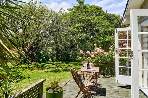 Foxton Rose Haven Retreat nestled amidst nature's embrace whispers of the trees 