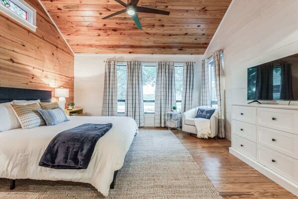 2 bedrooms, iron/ironing board, travel crib, WiFi