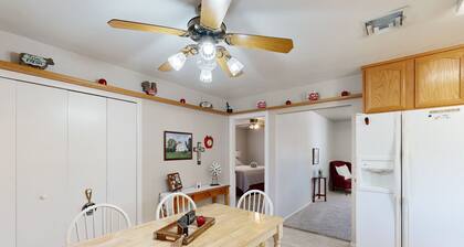 Single-story house with patio, central AC, & washer/dryer