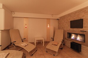 Interior - Lavrič Hideaway Apartment 2, Bloke, Slovenia (Bloke)