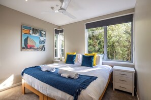 Apartamento Confort, vistas al mar | 2 dormitorios, sábanas de algodón egipcio, ropa de cama de alta calidad