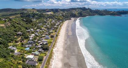 Sea Breeze at The Sands - Onetangi Beach