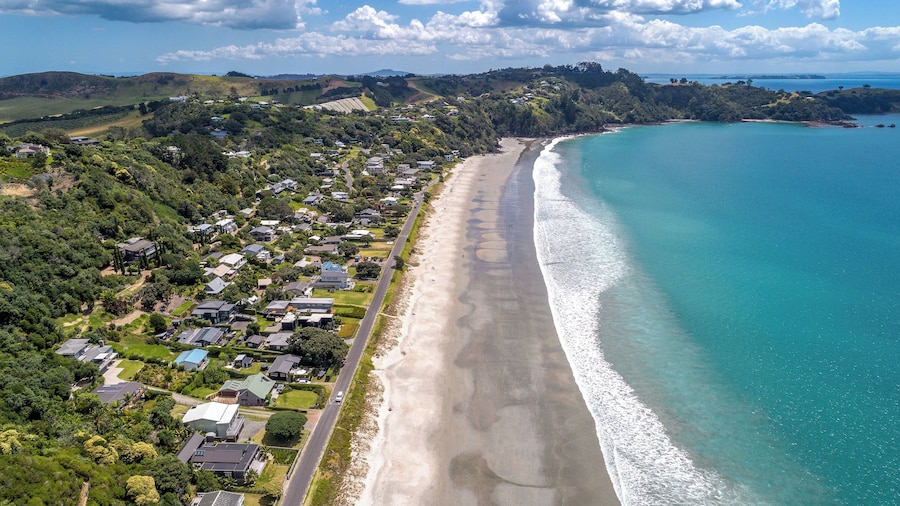 Sea Breeze at The Sands - Onetangi Beach