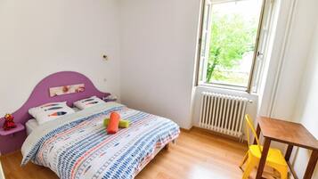 12 chambres, bureau, fer et planche Ă repasser, accĂšs Internet