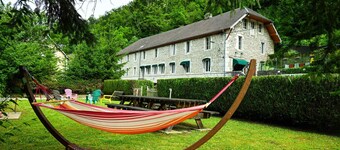 Vallée de la Loue! Bord de Rivière! SPA Sauna Logement Entier Pêche Privée