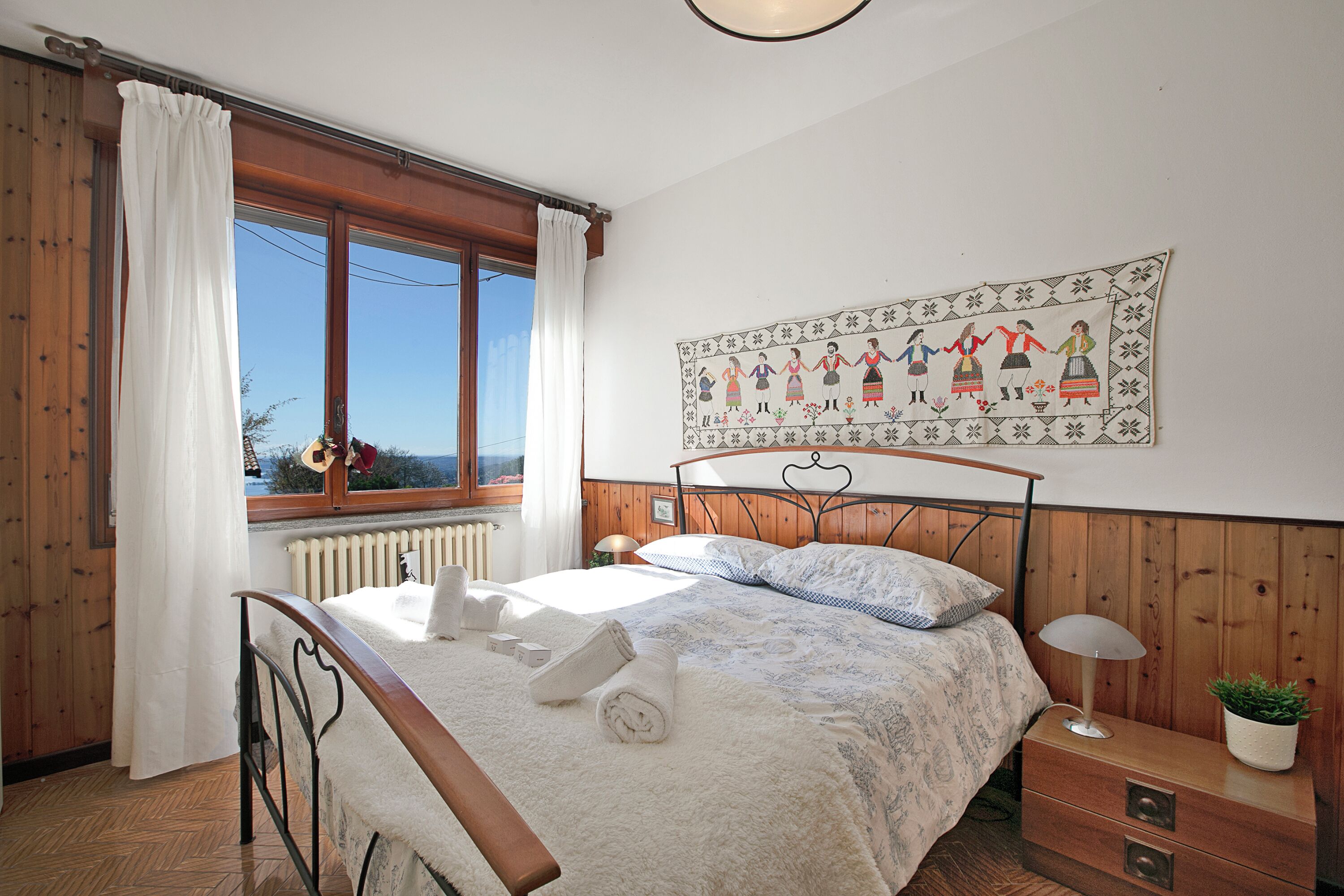 3 bedrooms, free WiFi, bed sheets