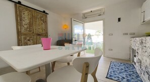 Dining - White Villa with Pool (Ugento)