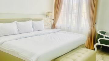 Executive Room | Premium bedding, down duvets, blackout curtains, free WiFi