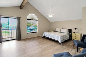 3 bedrooms, iron/ironing board, free WiFi, bed sheets - Two Story Private Pool Home Near Bradenton Beach - Bayside Paradise (Bradenton)