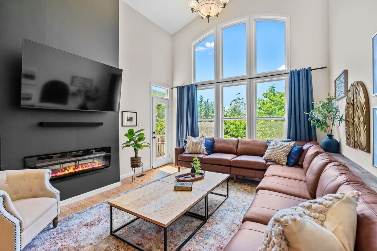 Smart TV, chimenea, videojuegos y reproductor de DVD 