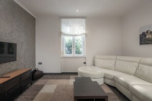 21-tums smart-tv med digitalkanaler