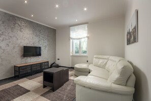 21-inch Smart TV with digital channels - Quiet City Apartment Dexa (Rijeka)