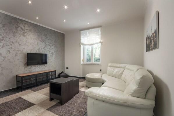 21-tums smart-tv med digitalkanaler