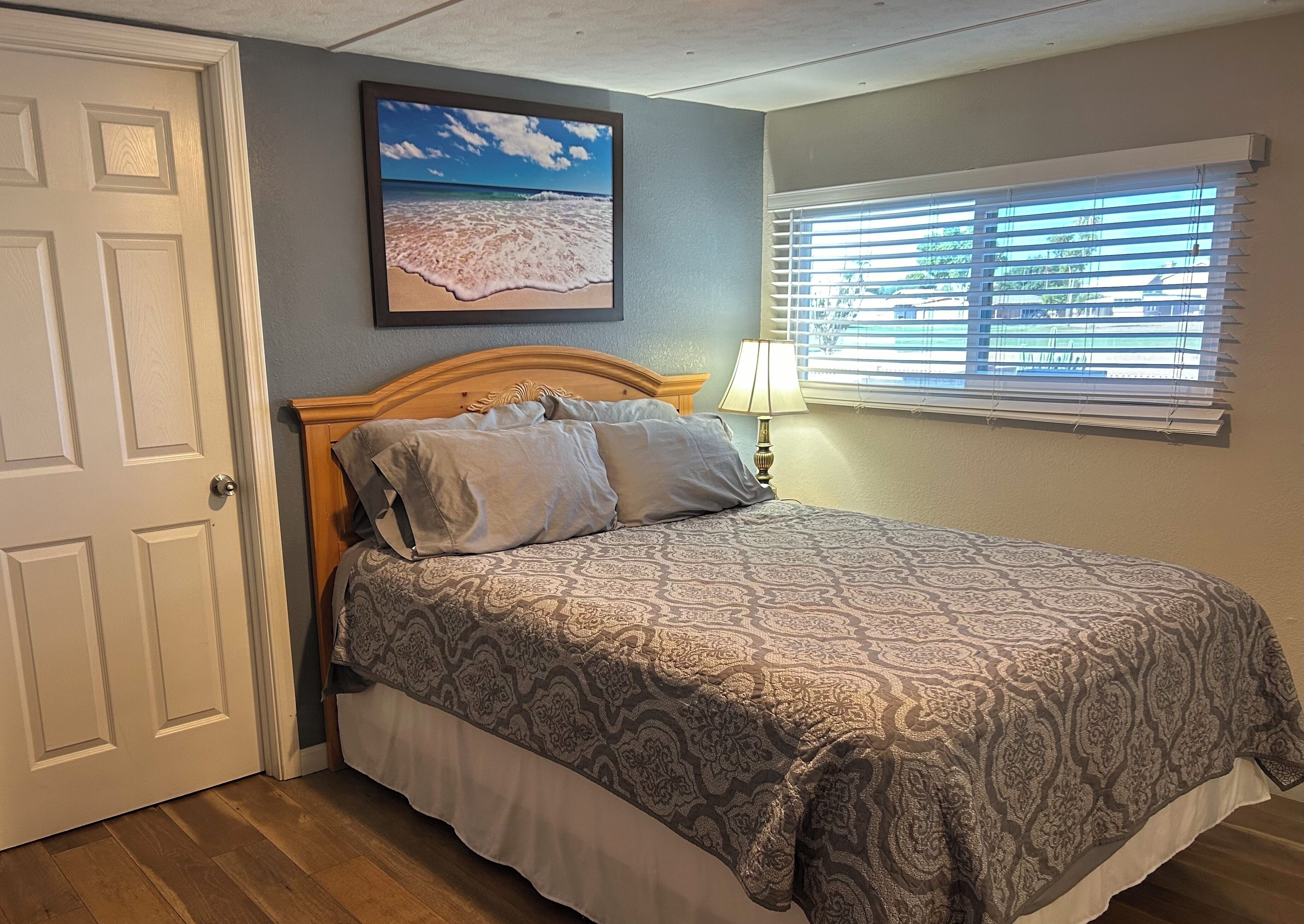 2 bedrooms, desk, iron/ironing board, free WiFi