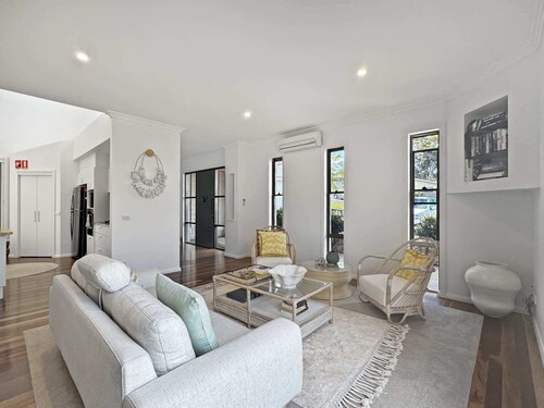 Serene Luxury Retreat on Malua Bay