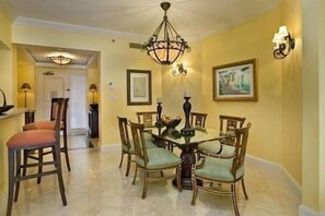 تناول الطعام