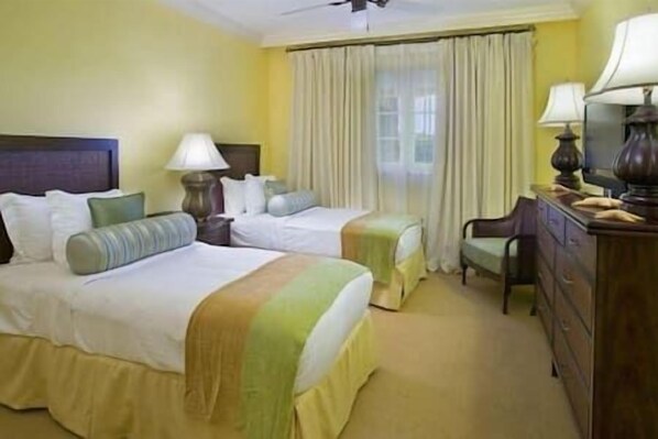 2 عدّة غرف نوم ومكواة/لوح كي وخدمة الإنترنت وملاءات أسرّة