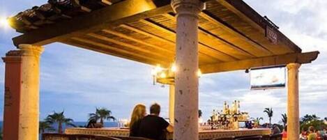 Bar (in der Unterkunft)