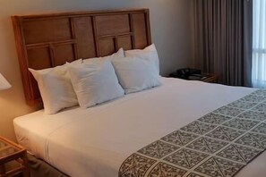 2 عدّة غرف نوم ومكواة/لوح كي وخدمة الإنترنت وملاءات أسرّة