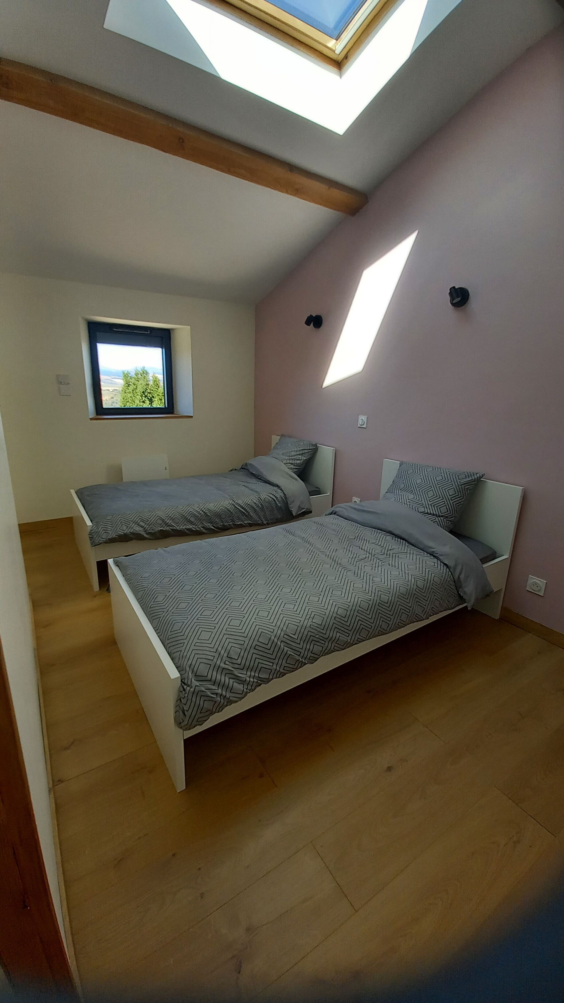 3 sovrum, strykjärn/strykbräda, resesäng och gratis wi-fi