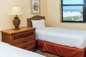 2 bedrooms, iron/ironing board, internet, bed sheets