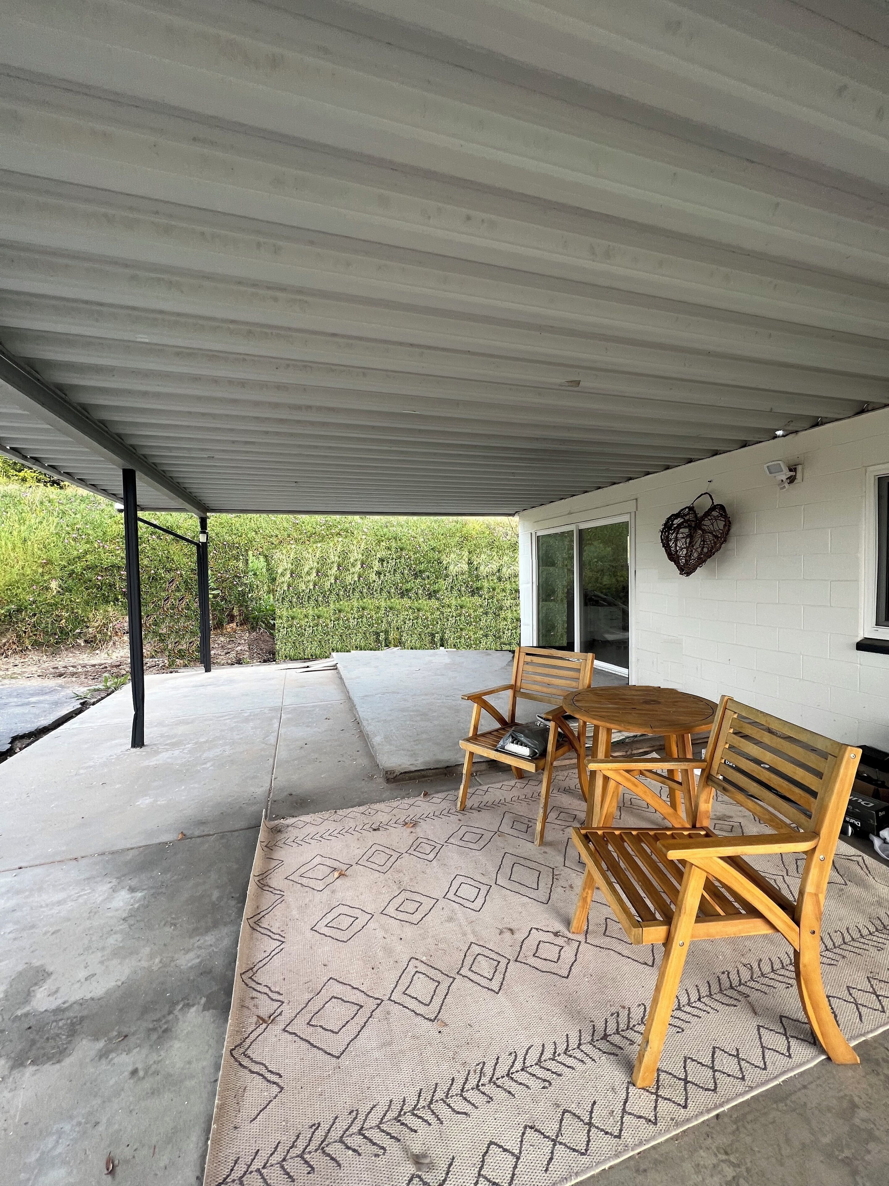 Amazing view furnished single level vacation home, 3/2 on huge lot, Pet friendly
