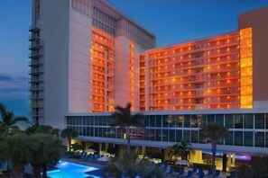 المنشأة من الخارج