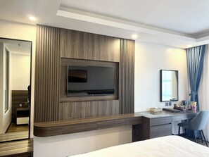 Cortinas blackout y sistema de insonorización 