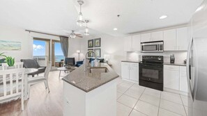Fridge, microwave, oven, stovetop - Beachview-Pet Friendly-Resort Amenities-GP303 (Panama City Beach)