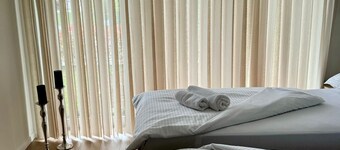 Dea sobe
Udobne sobe u blizini teniskih terena Adea 