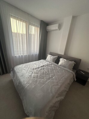 2 chambres, fer et planche Ă repasser, Wi-Fi, draps fournis