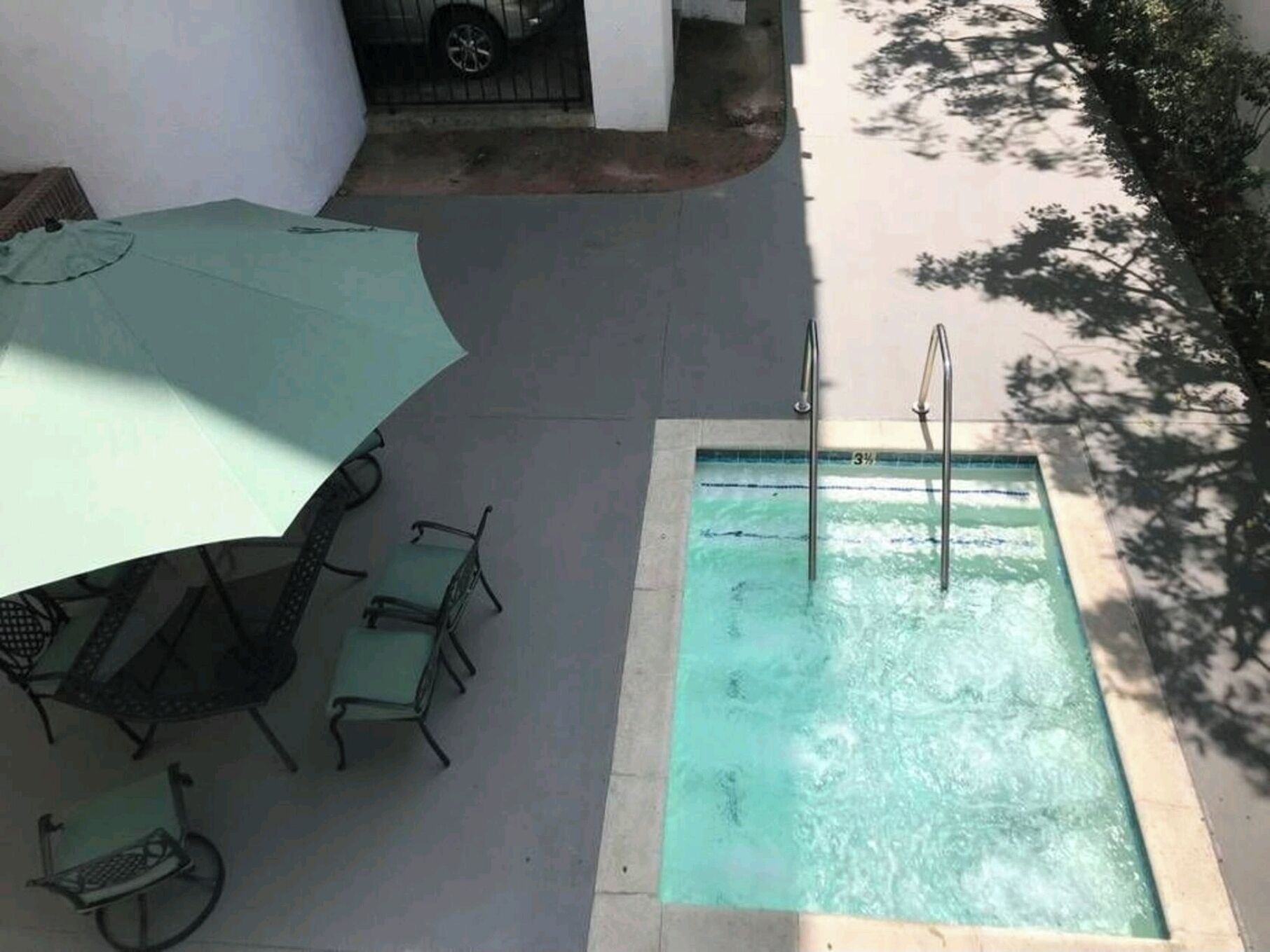 Shared Room 2/4 in Koreatown 