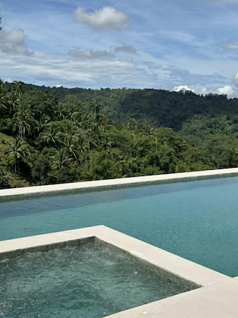 3 outdoor pools. Magarra Hotel