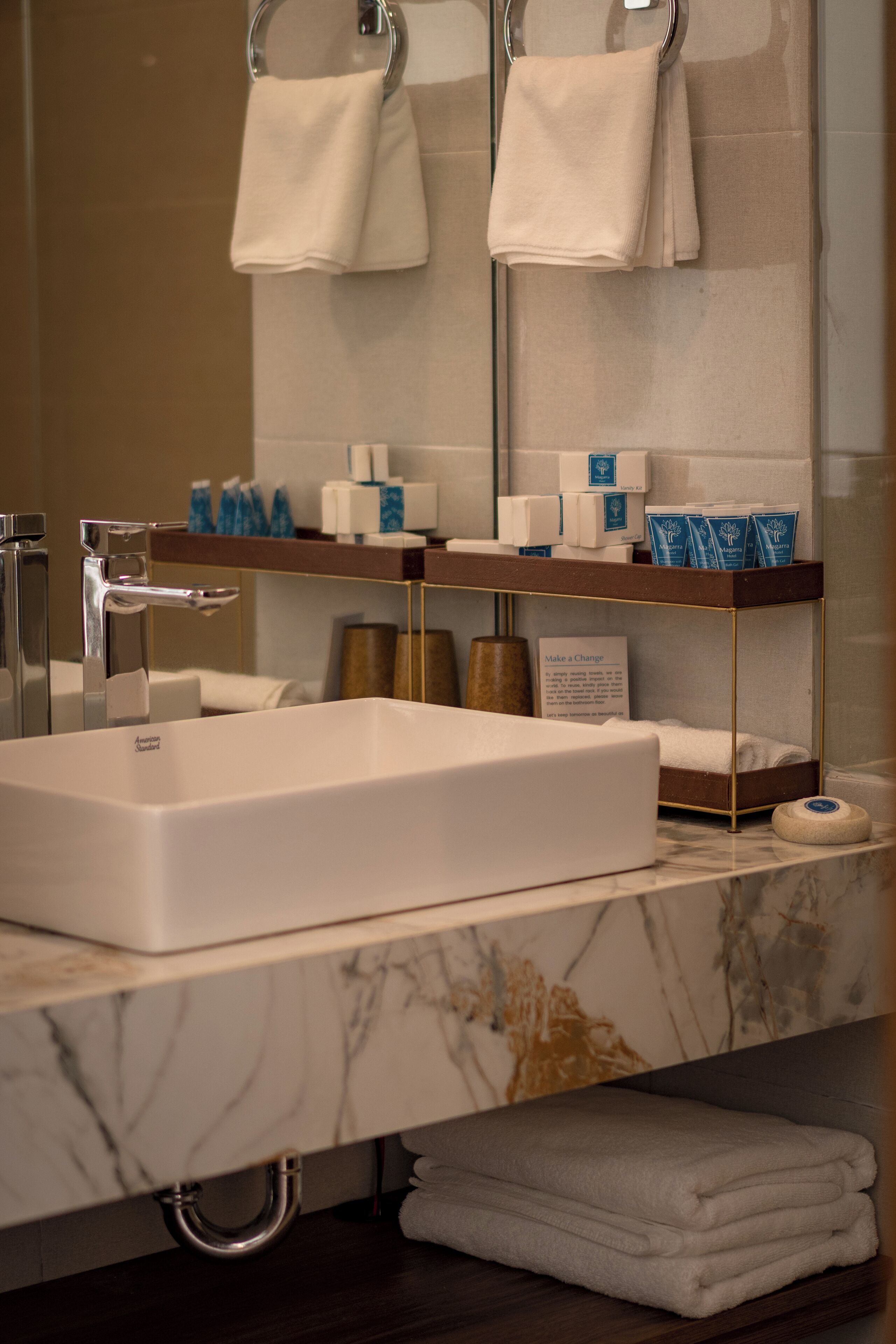 Suite Premier, 2 Tempat Tidur Queen | Kamar mandi | Shower, pengering rambut, jubah mandi, dan kloset