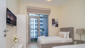 Deluxe Apartment, Marina View - KOHH - 2BR in Marina Wharf 2 (Dubai)