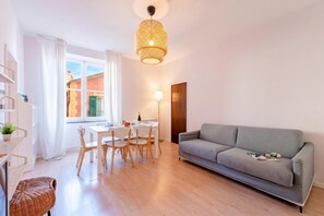 Family Apartment, 2 Bedrooms, Microwave (Cozy Maria Apartment in Portofino) | Living area | TV - Cozy Maria Apartment in Portofino (Portofino)