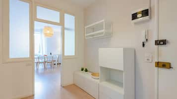 Family Apartment, Multiple Bedrooms (Cozy Maria Apartment in Portofino) | Interior