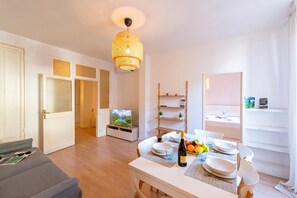Family Apartment, Multiple Bedrooms (Cozy Maria Apartment in Portofino) | Dining - Cozy Maria Apartment in Portofino (Portofino)