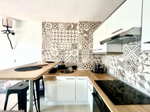 Fridge, microwave, oven, stovetop - Apartment mit Schönem Meerblick (Santa Ponça)