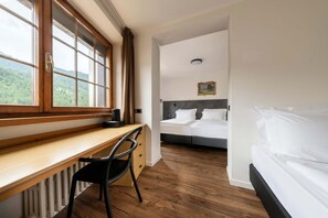 Standard Room, Multiple Beds, Non Smoking, Mountain View (Shower Only) | Down comforters, in-room safe, desk, laptop workspace