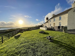 Property grounds - Upper Porthmawr - 5 Bedroom Cottage - Whitesands (Haverfordwest)