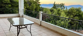 Theologos Guesthouse 