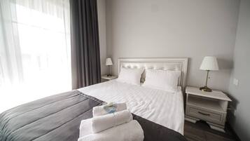 3 chambres, fer et planche Ă repasser, Wi-Fi, draps fournis