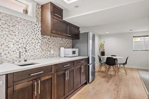 Willow Park Suite - 1 Bdrm w Wifi, near Shopping