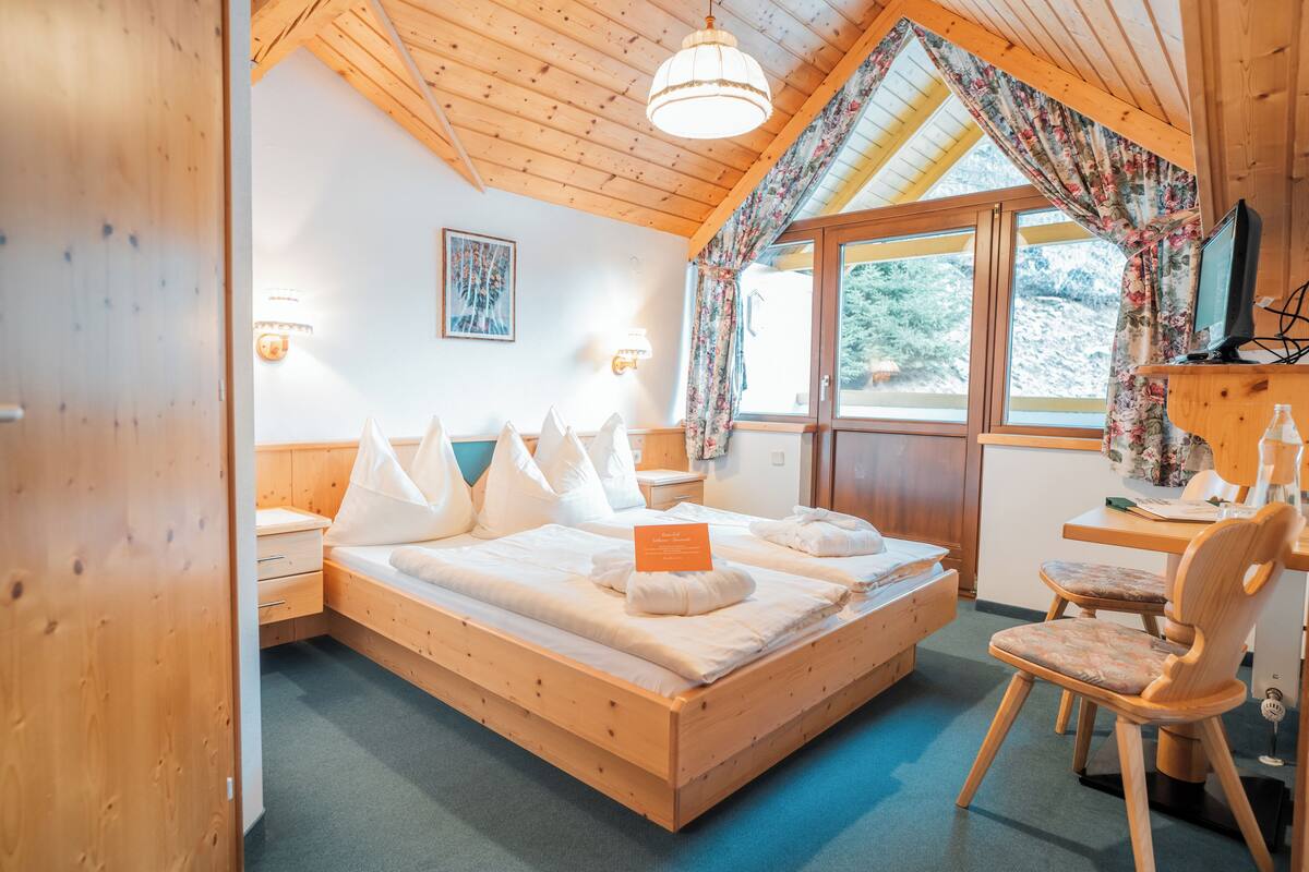Standard Room, Mountain View