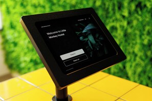 Reception - Little Monkey Hostel (Enschede)