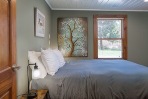 3 slaapkamers, een bureau, een strijkplank/strijkijzer, gratis wifi