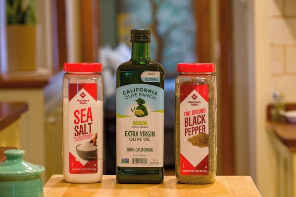 Three containers of cooking ingredients: sea salt, extra virgin olive oil, and black pepper. - Downtown W/ A/C - Palmer's Place (Chama)