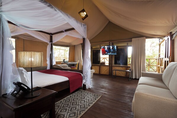 行政帐篷房, 河景 | 防过敏的被褥、特色家居、办公桌、笔记本电脑工作区