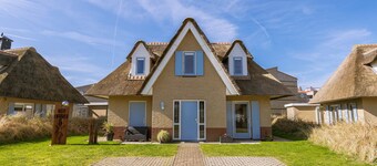 Modern and detached holiday home for 6 people